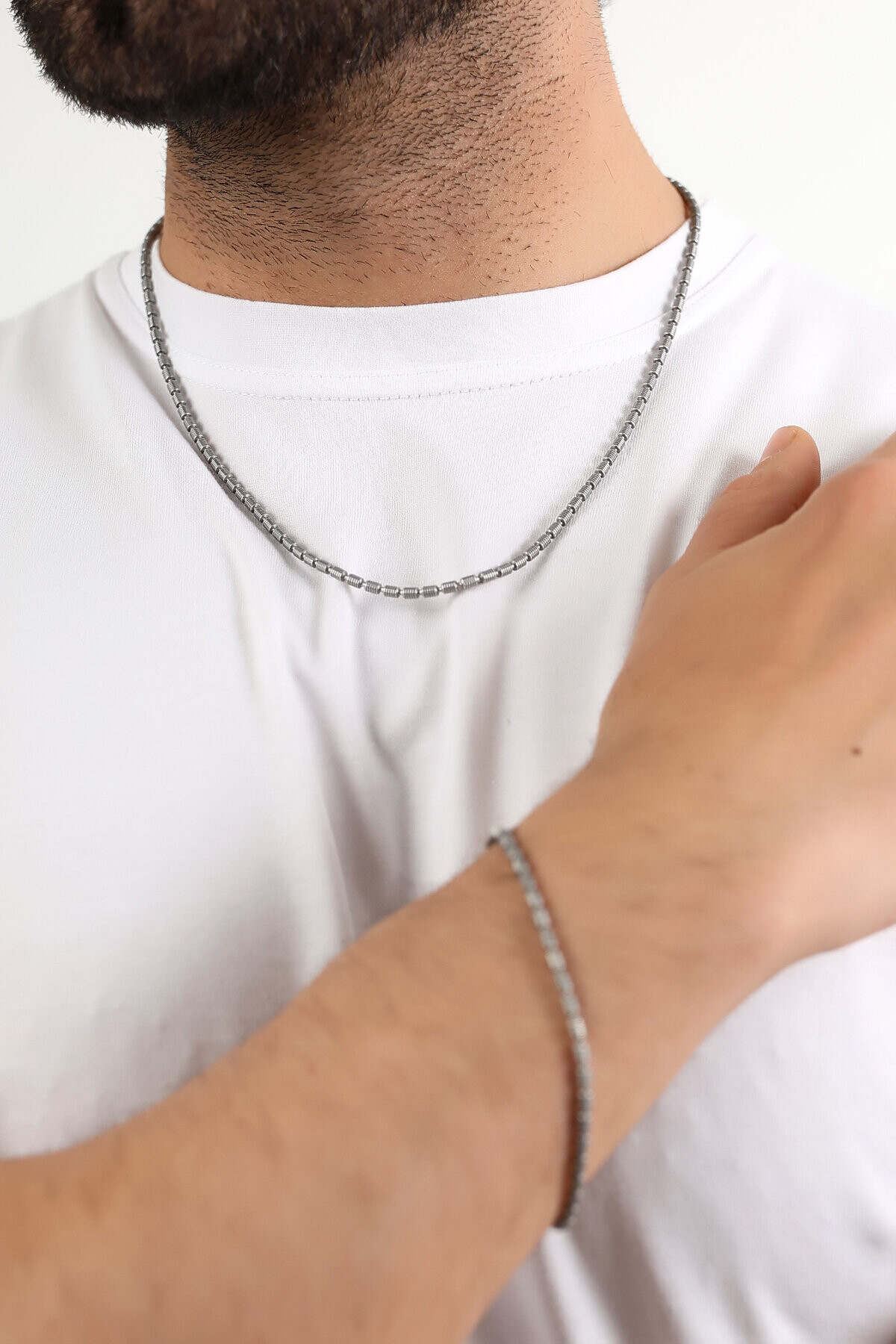 Gümüş Kareli Yuvarlak  Erkek Kolye 