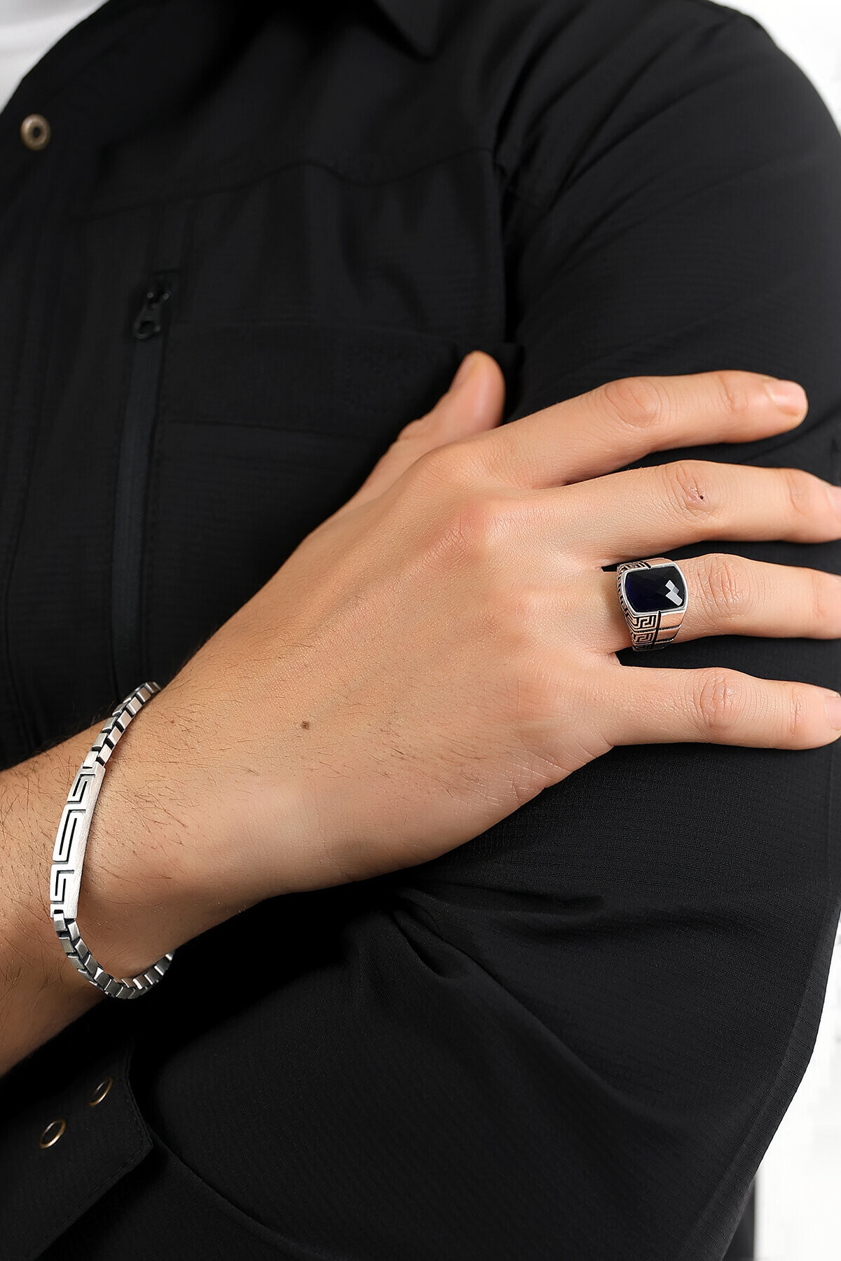 Gümüş Onix Taşlı Grek Desenli Yüzük 