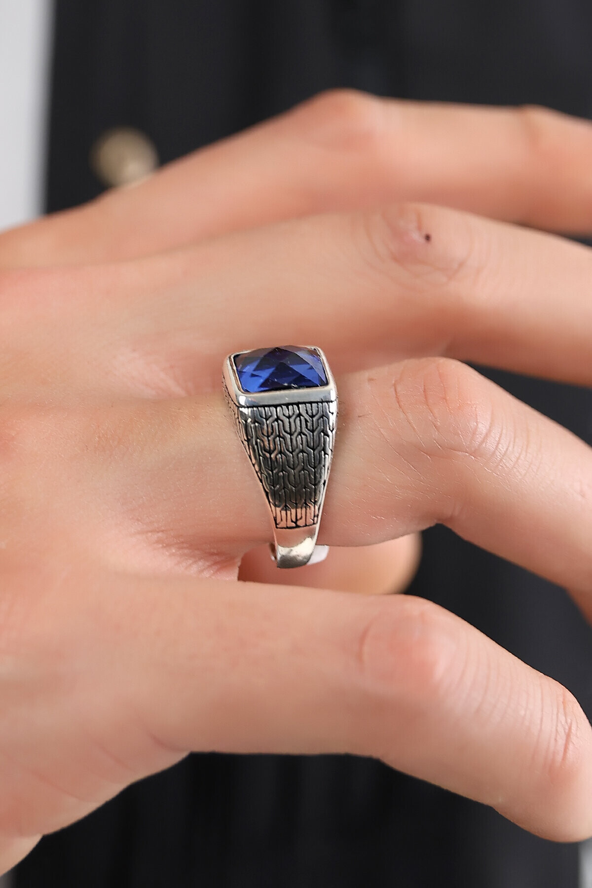 Gümüş Safir Taşlı Kare Kesim Erkek Yüzük