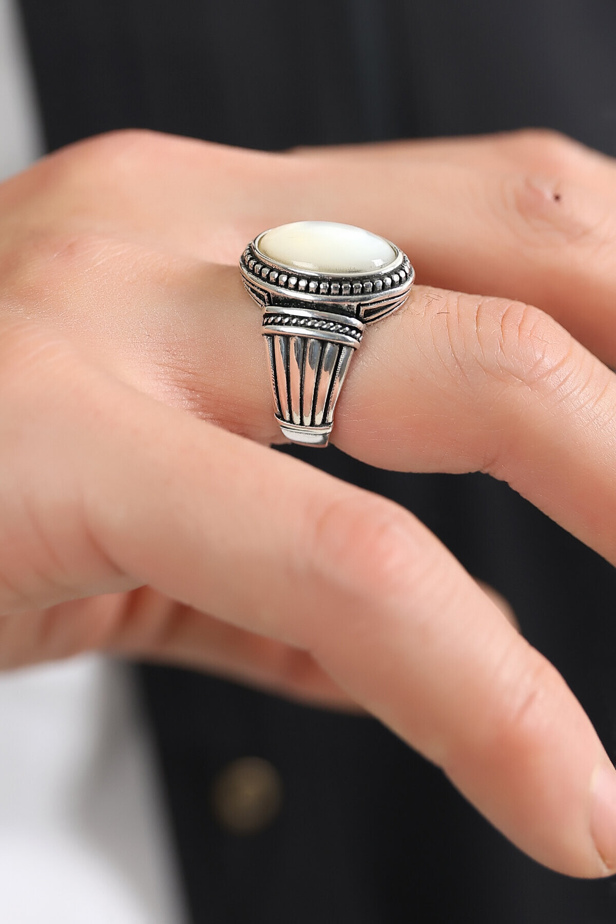 Gümüş Sedef Taşlı Desenli Yüzük