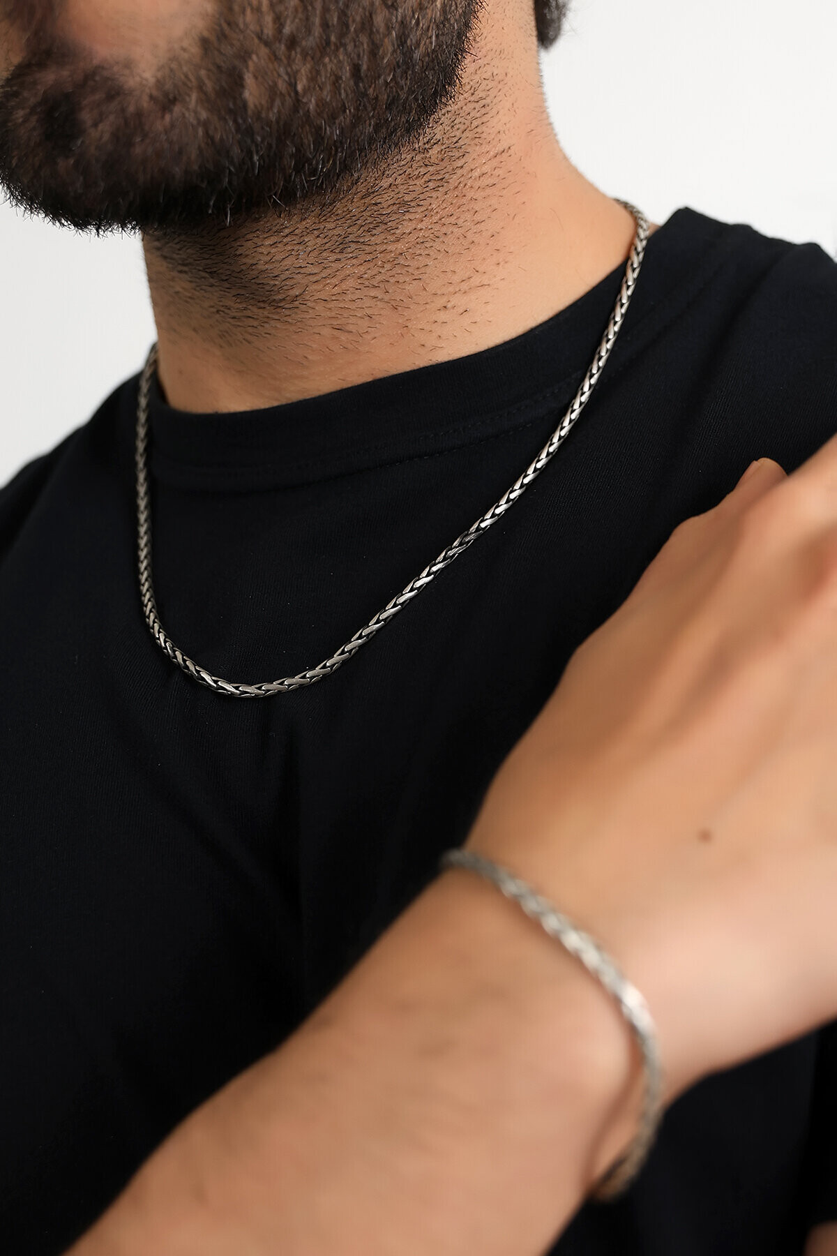 Gümüş Sıkı Örgü Kolye 