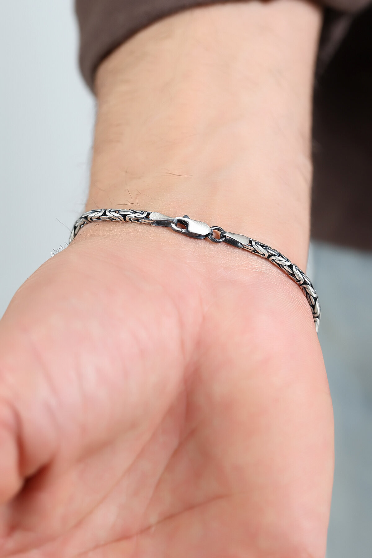 Gümüş Siyah Taş Künyeli Kral Erkek Bileklik