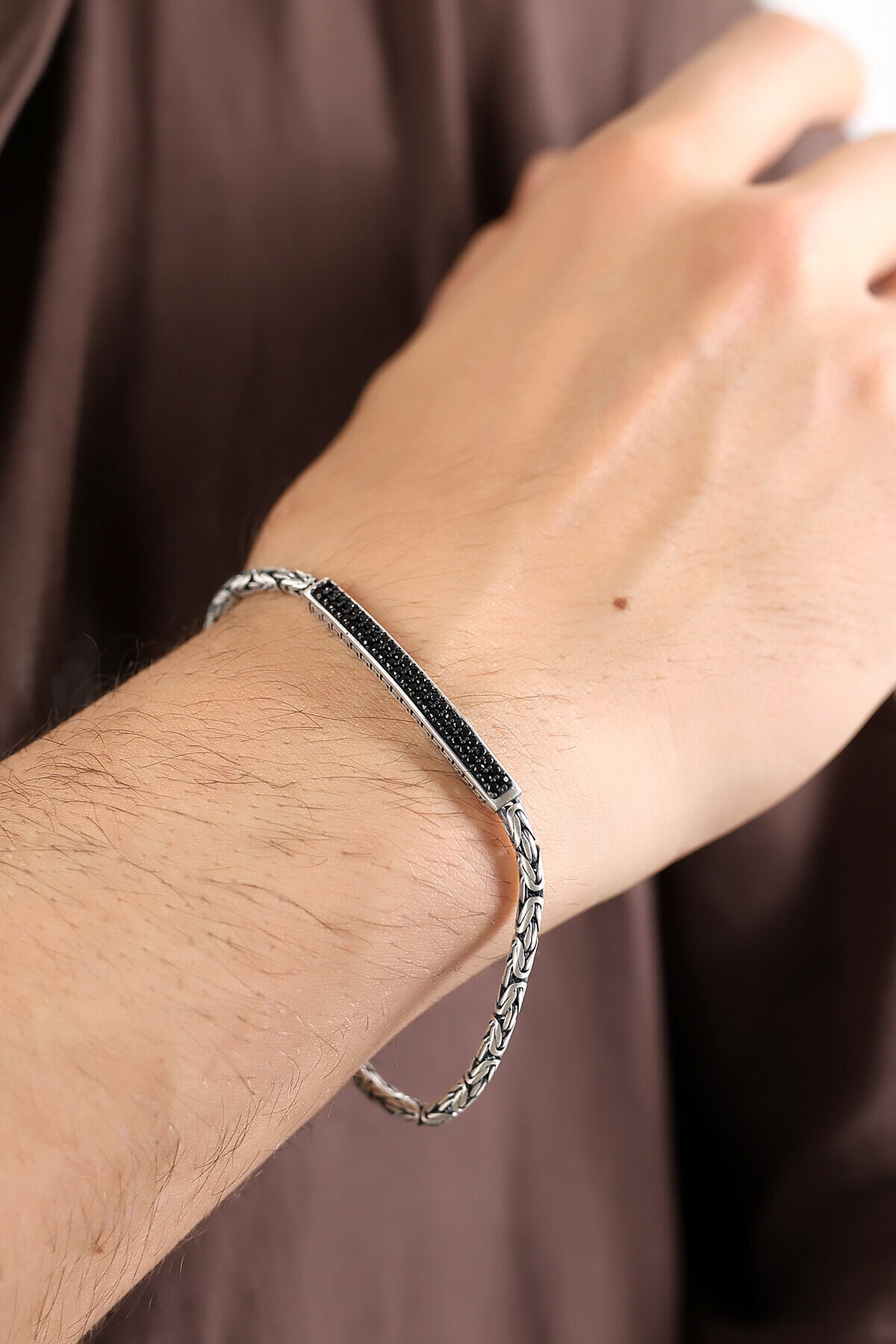 Gümüş Siyah Taş Künyeli Kral Erkek Bileklik