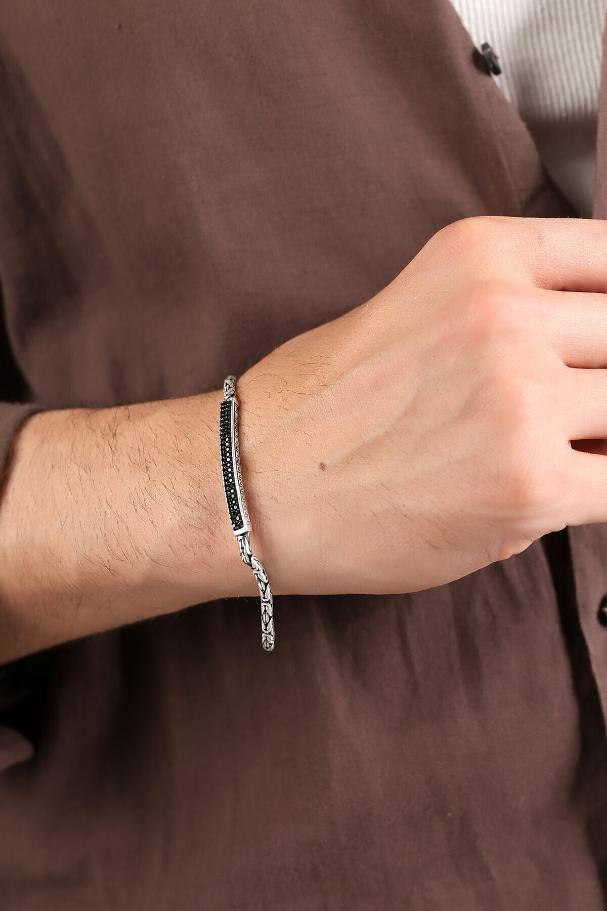 Gümüş Siyah Taş Künyeli Kral Erkek Bileklik