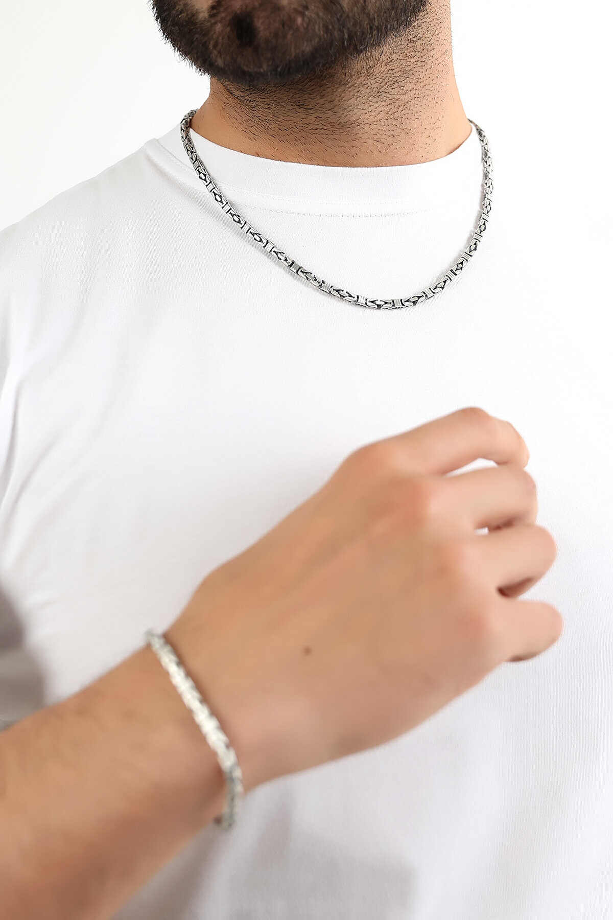 Gümüş Siyah Taşlı Kral Zincir Kolye