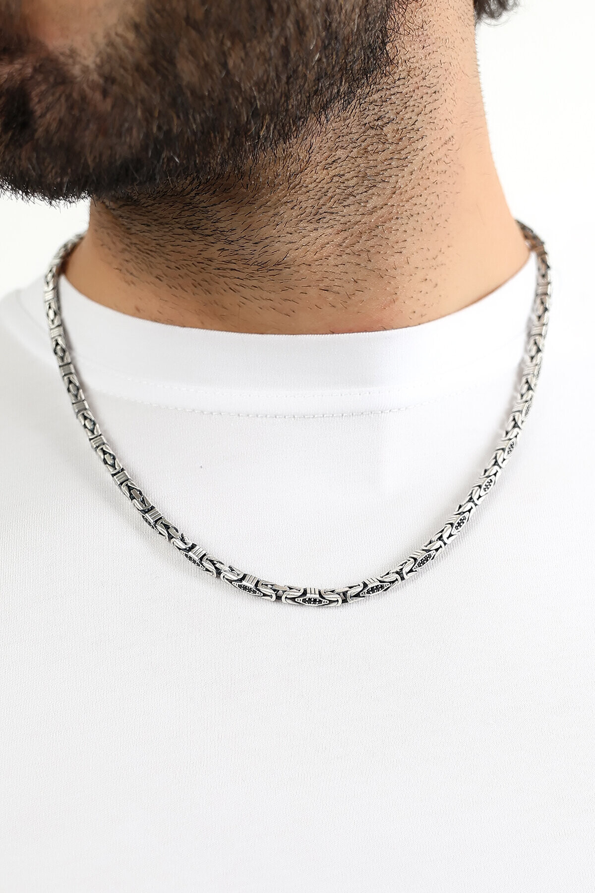 Gümüş Siyah Taşlı Kral Zincir Kolye