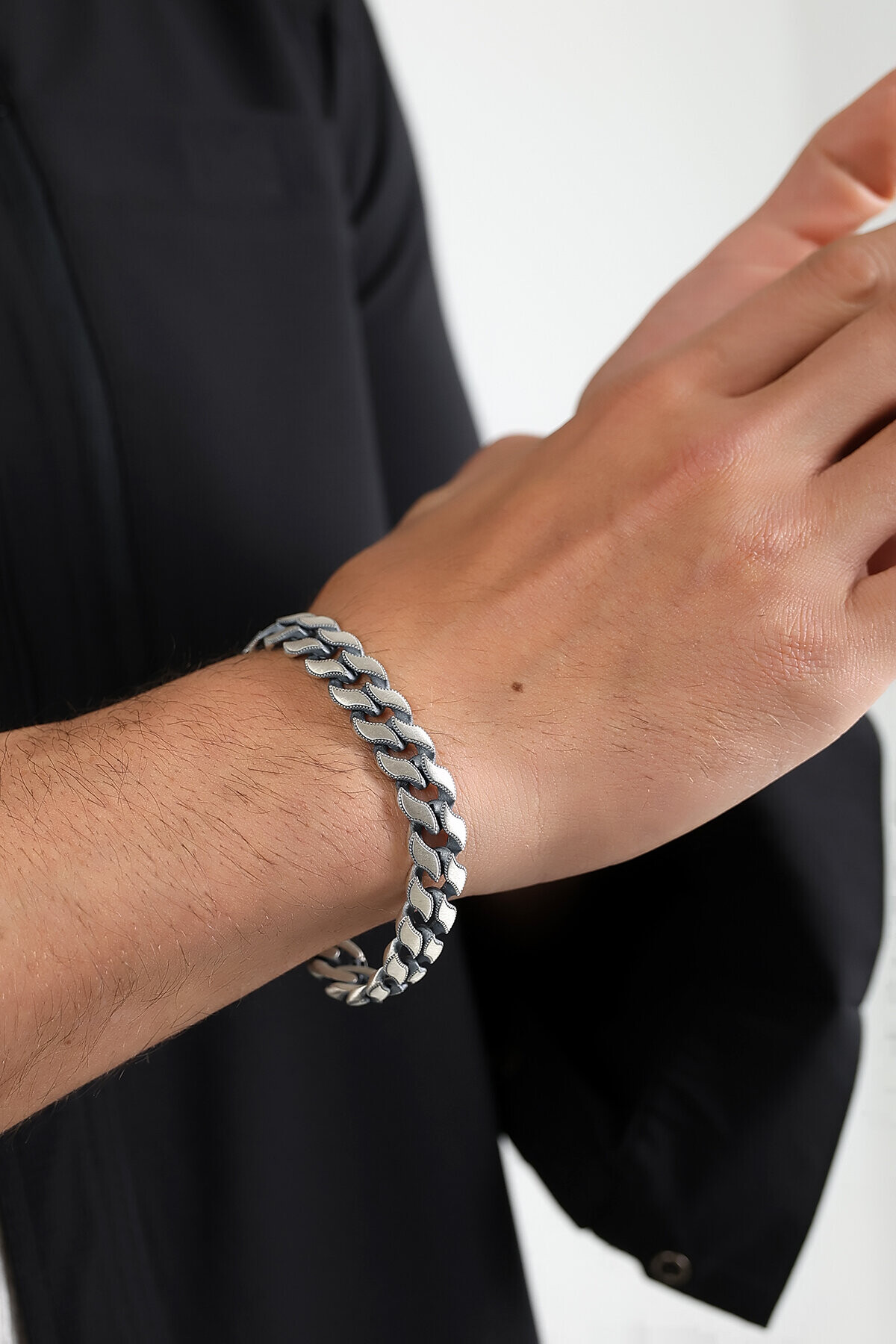 Gümüş Zırh Örgü Erkek Bileklik