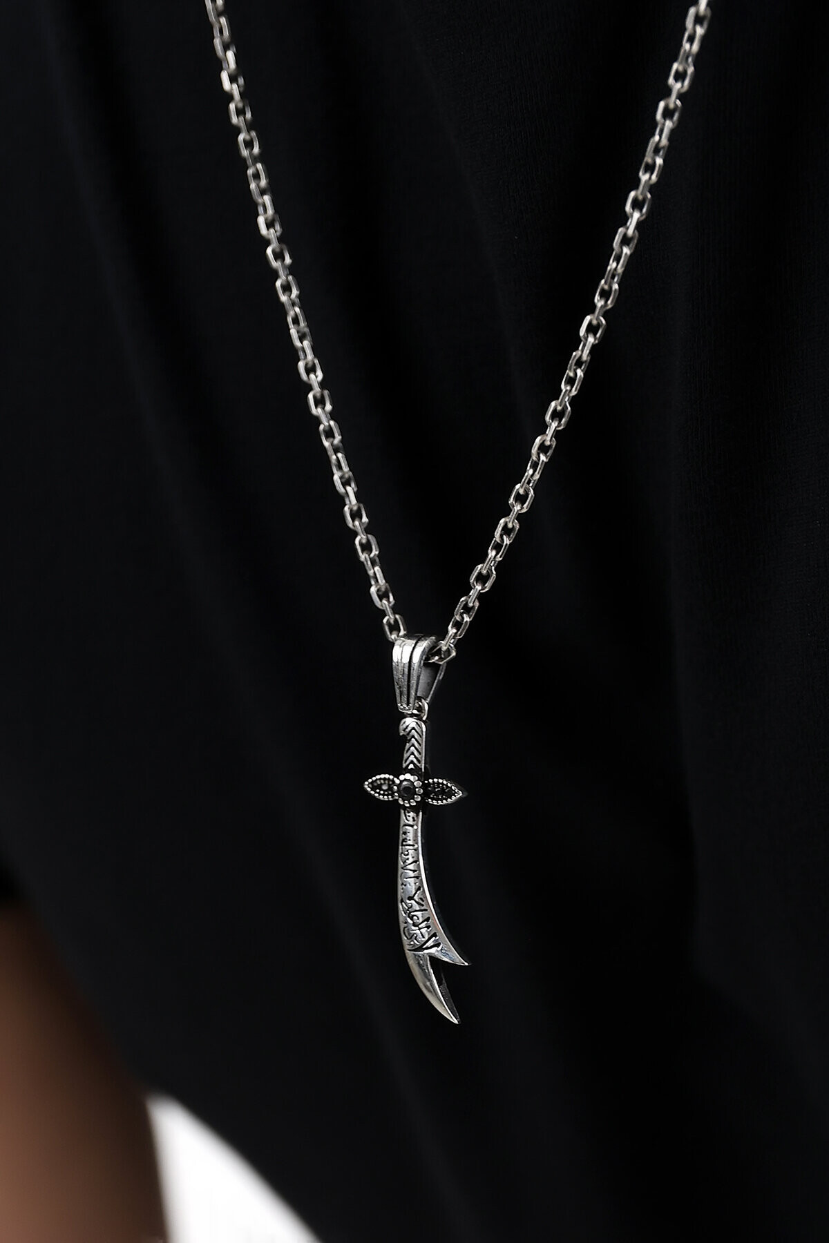 Gümüş Zülfikar Figürlü Kolye Ucu 