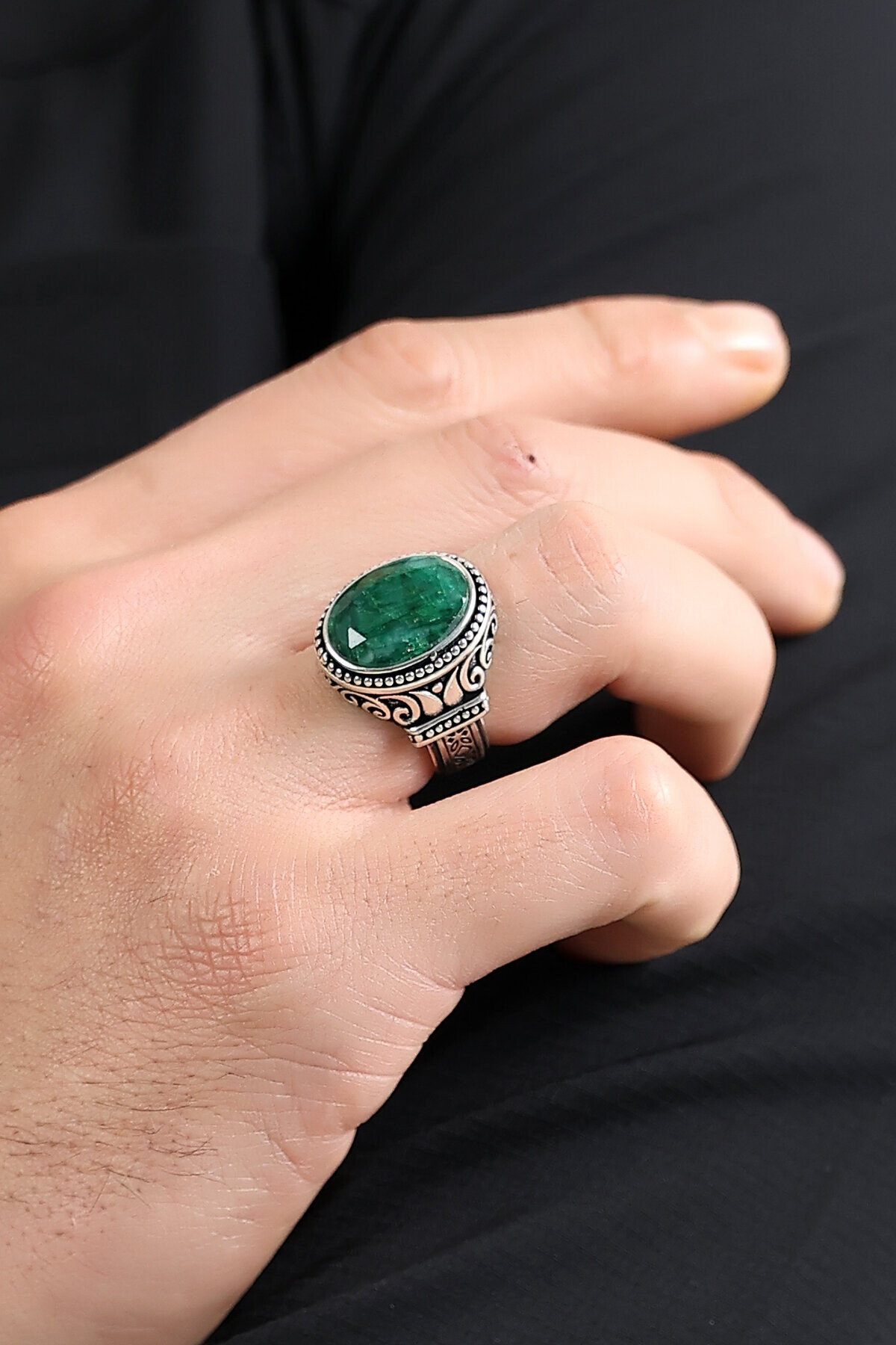 Gümüş Zümrüt Taşlı Oval Kesim Erkek Yüzük 