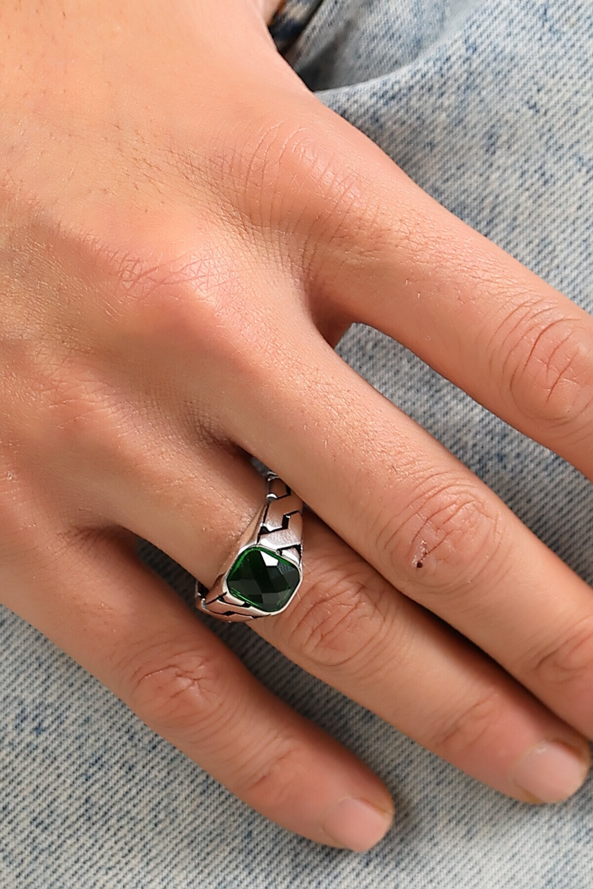 Gümüş Zümrüt Taşlı Oval Kesim Erkek Yüzük 