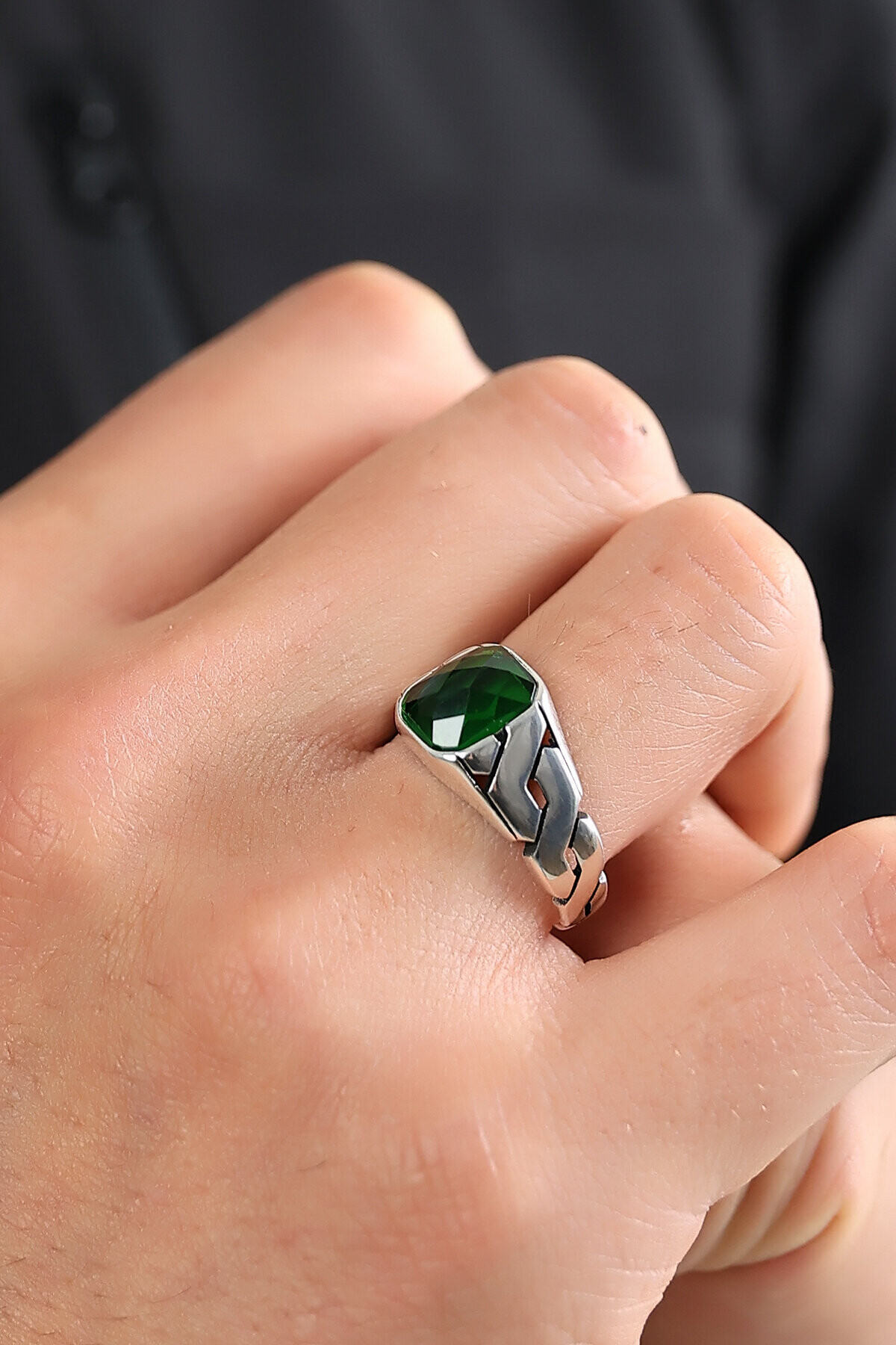 Gümüş Zümrüt Taşlı Oval Kesim Erkek Yüzük 