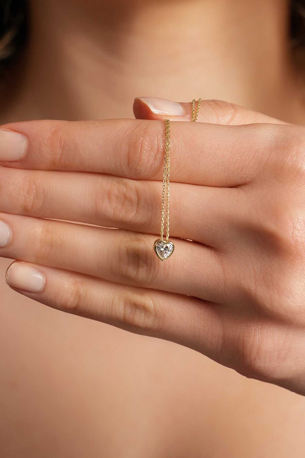 14 Ayar Altın Beyaz Kalp Kolye