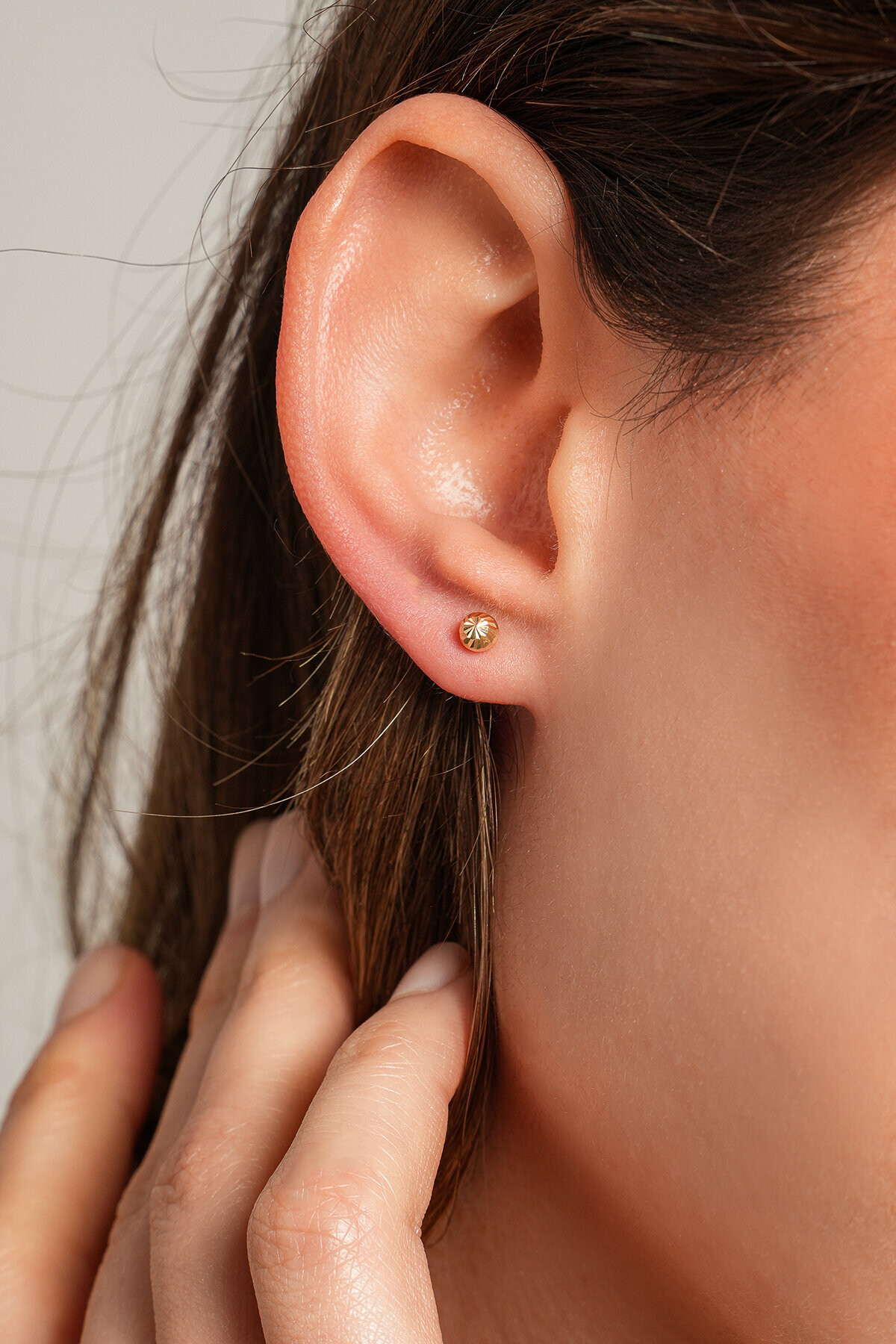 14 Ayar Altın Kalemli Top Küpe