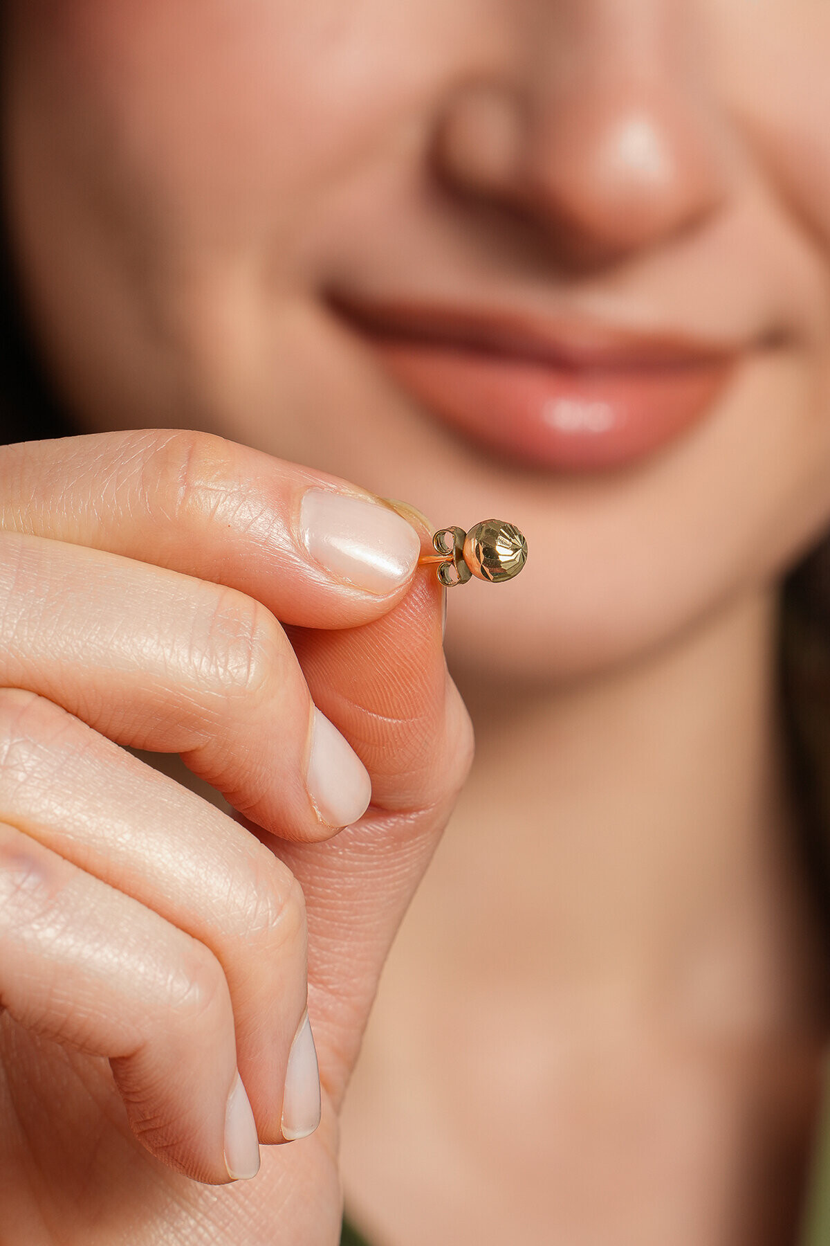 14 Ayar Altın Kalemli Top Küpe