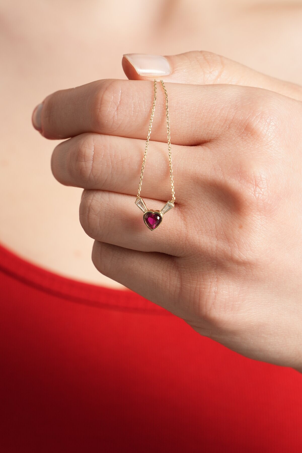 14 Ayar Altın Kırmızı Kalp Kolye