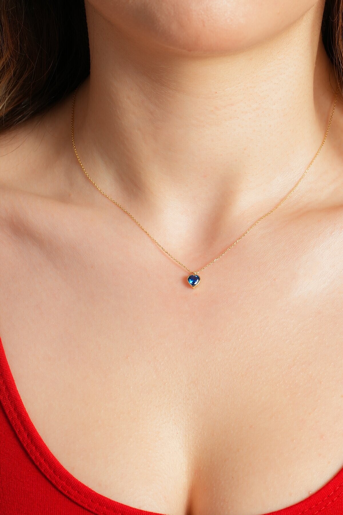 14 Ayar Altın Lacivert Kalp Kolye