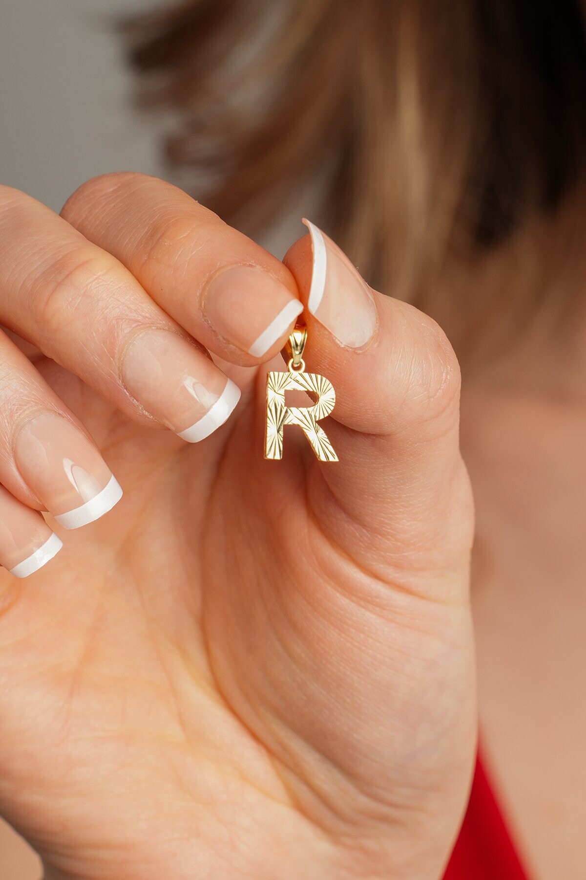 14 Ayar Altın R Harfi Kolye Ucu