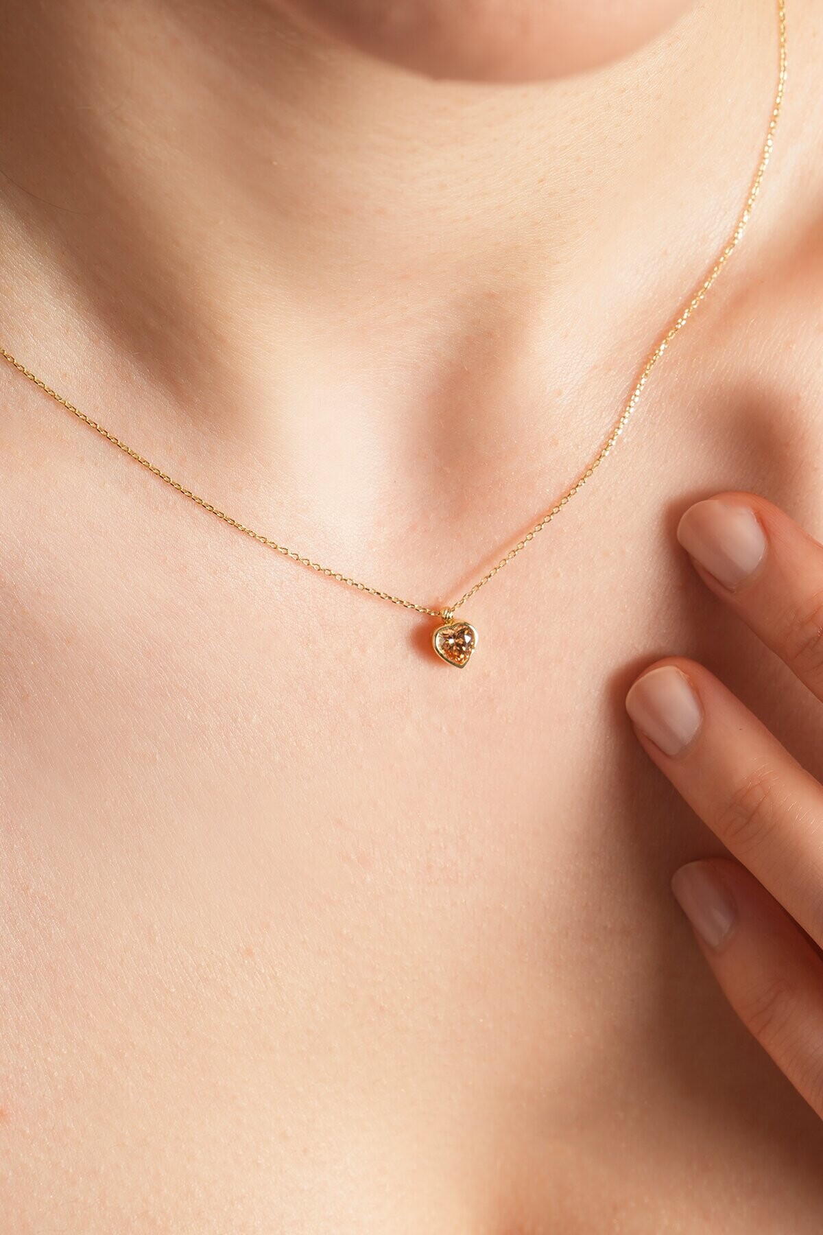14 Ayar Altın Şampanya Kalp Kolye