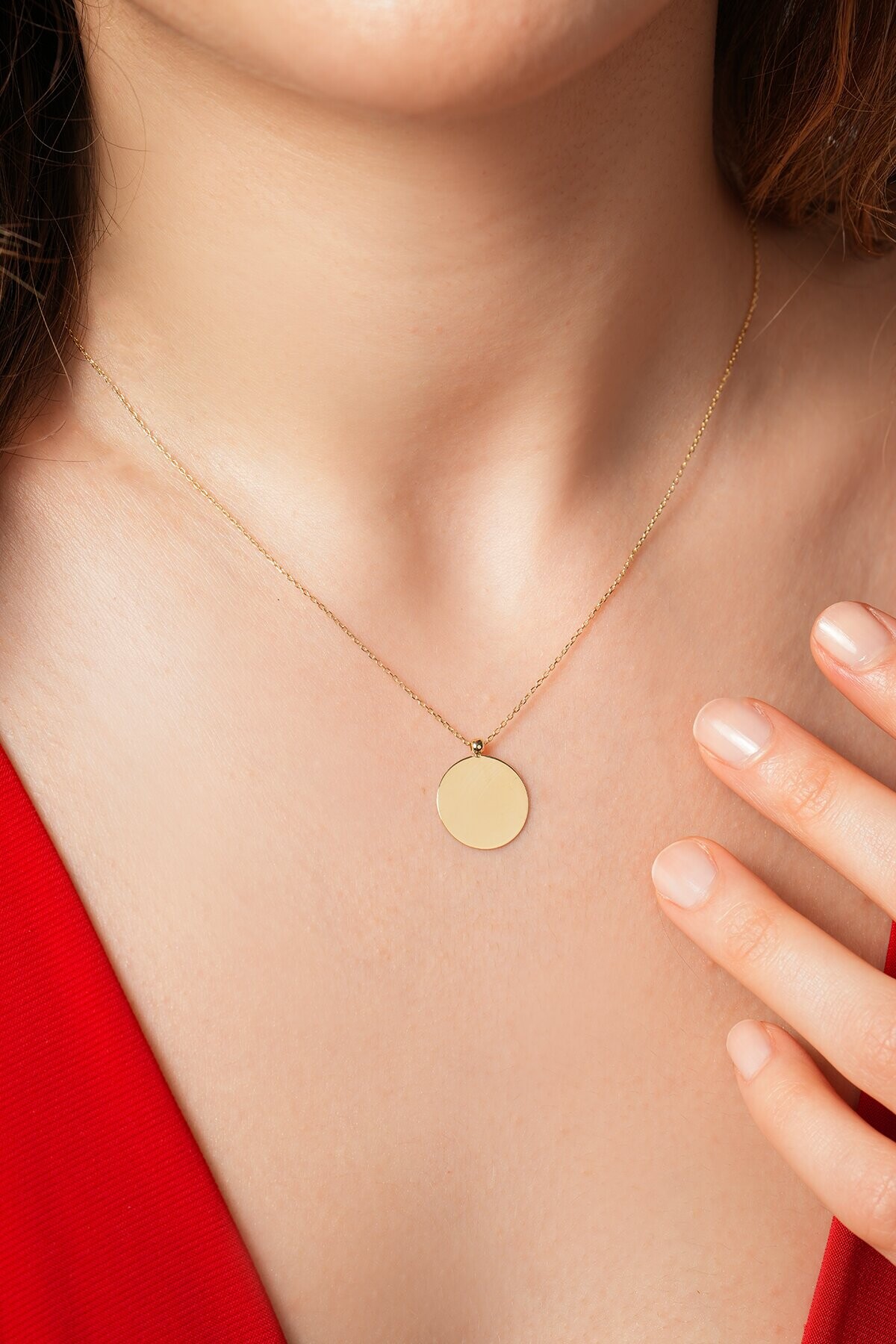 14 Ayar Altın Yuvarlak Plaka Kolye