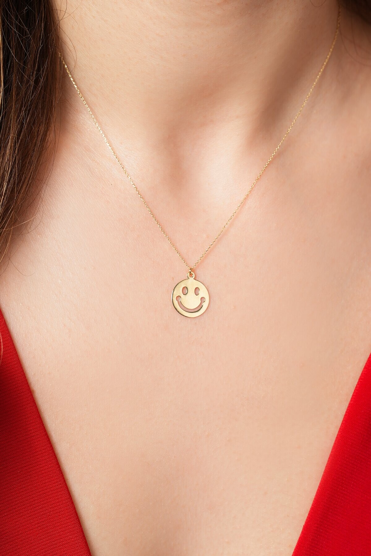 14 Ayar Gülen Yüz Kolye