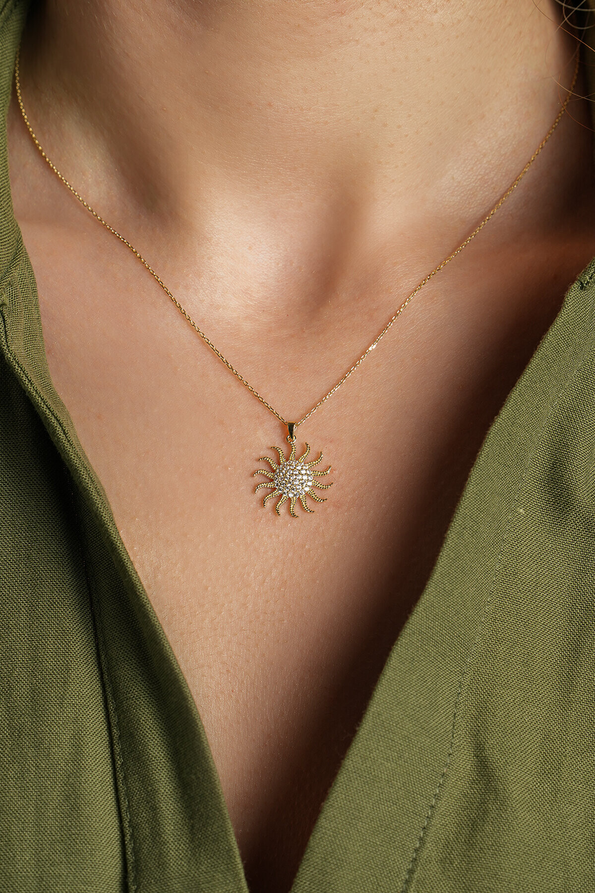 14 Ayar Güneş Kolye