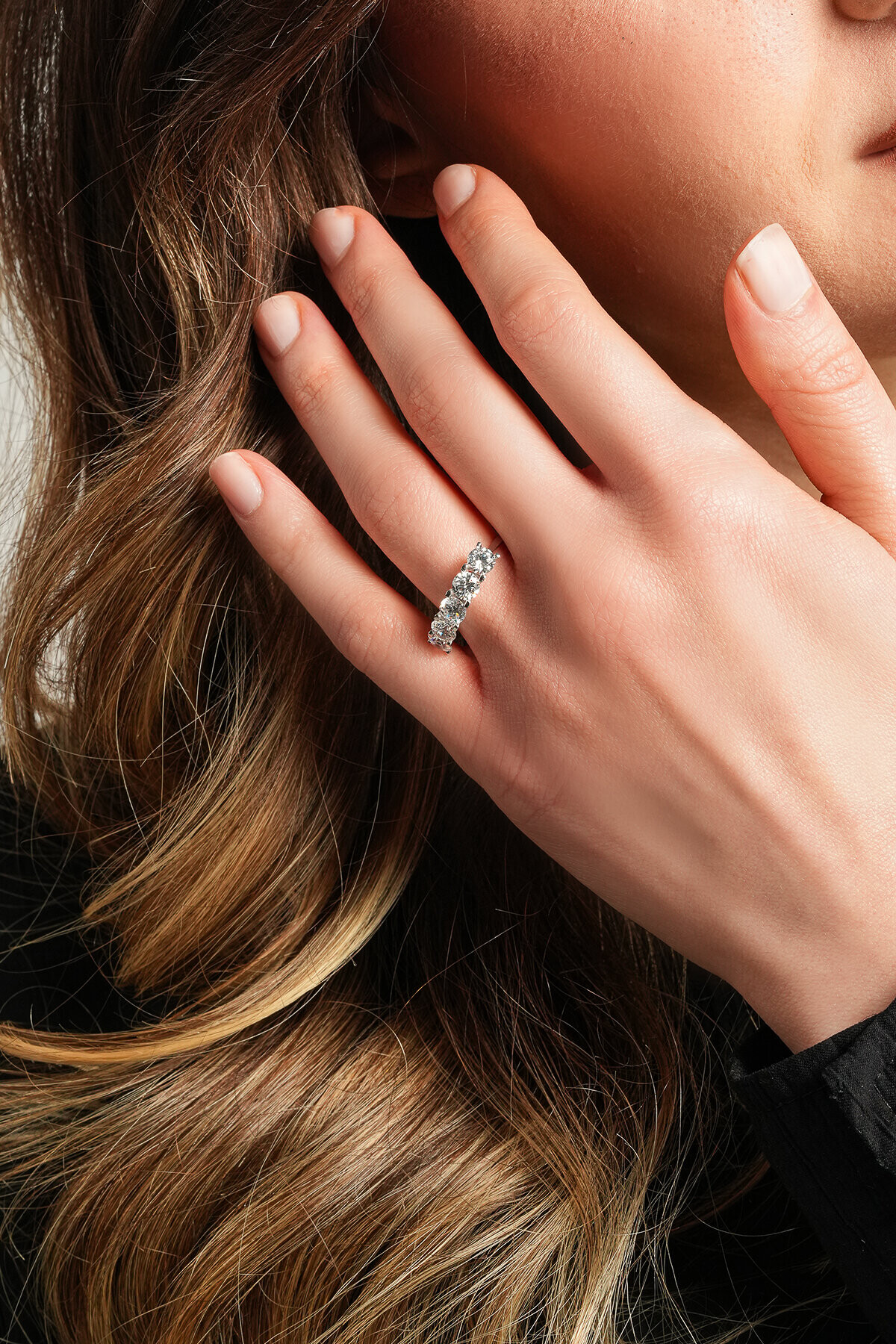 8 Ayar Beş Taş Yüzük