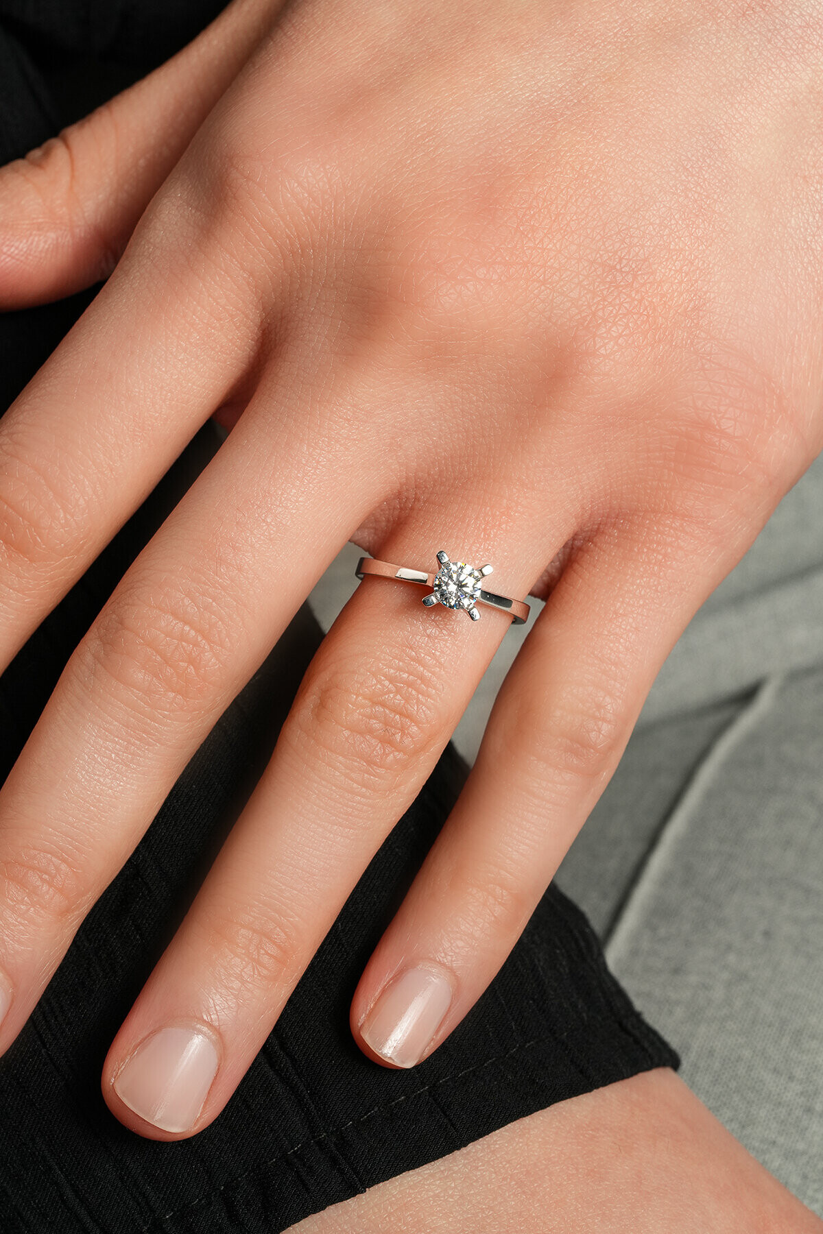 8 Ayar Tektaş Yüzük