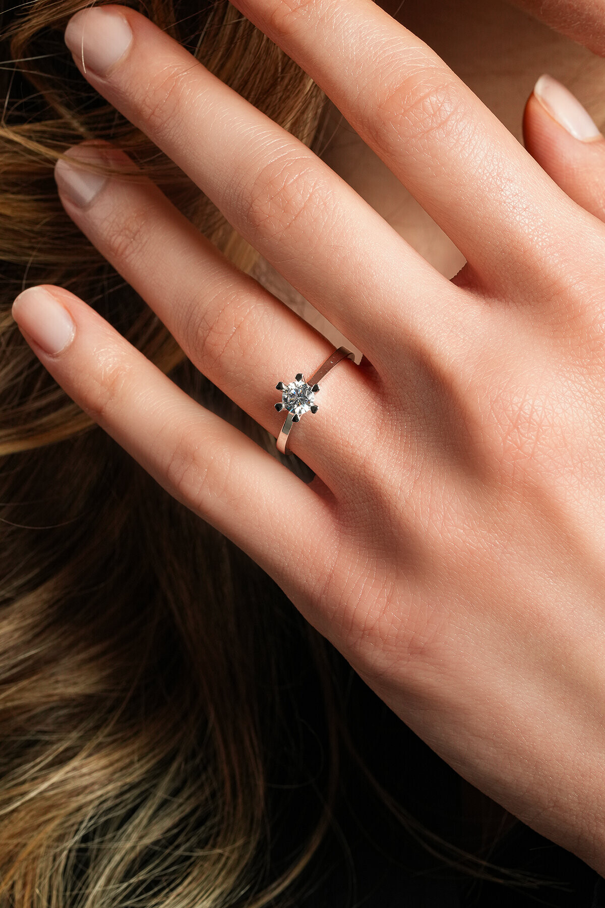 8 Ayar Tektaş Yüzük