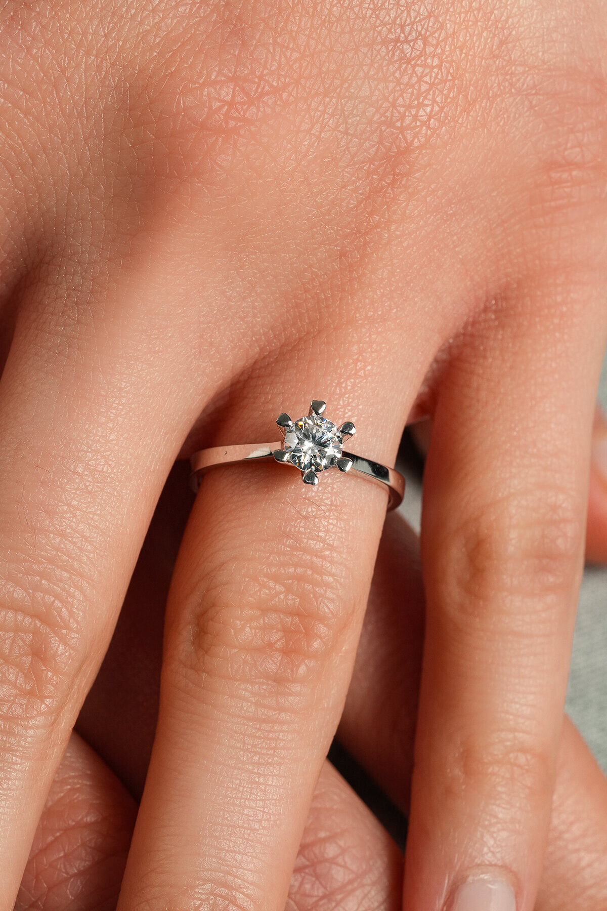 8 Ayar Tektaş Yüzük