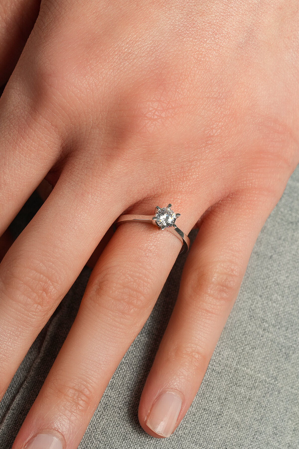 8 Ayar Tektaş Yüzük