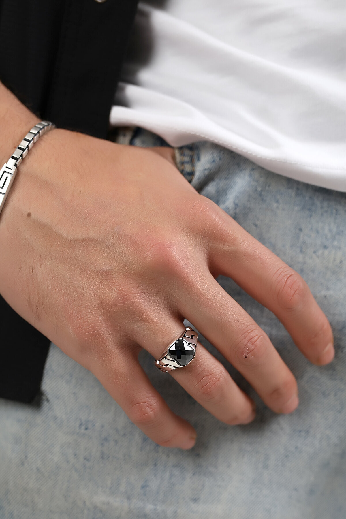 Gümüş Oniks Taşlı Kare Kesim Yüzük