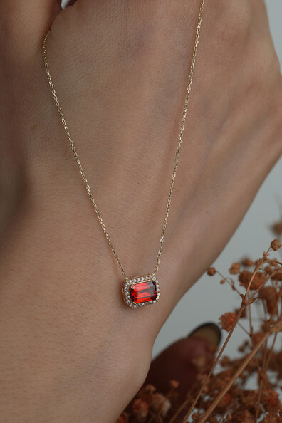 14 Ayar Altın Baget Kolye (Yakut)