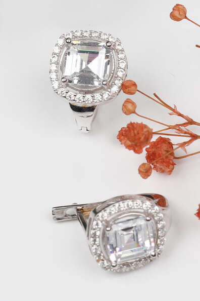 14 Ayar Altın Prenses Taşlı Küpe