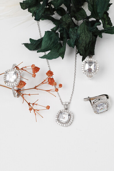 Altın Prenses Taşlı Üçlü Takım