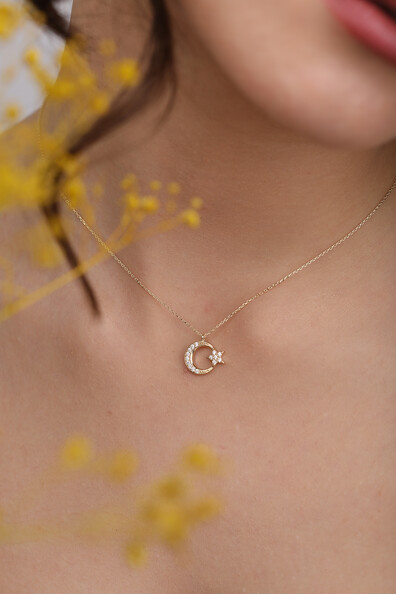 14 Ayar Altın Taşlı Ay Yıldız Kolye