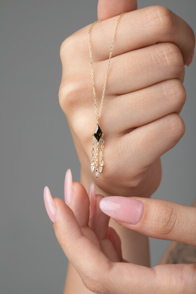 14 Ayar Altın Yeşil Taş Zincir Sallantılı Kolye