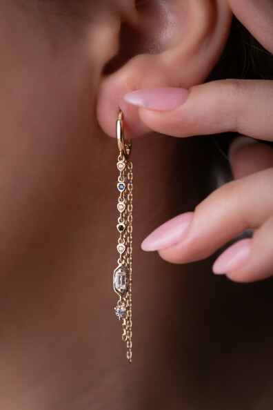 14 Ayar Altın Renkli Zincir Sallantılı Küpe