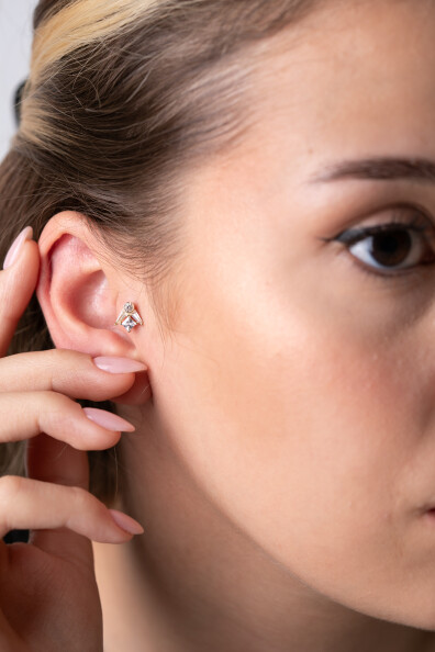 14 Ayar Altın Beyaz Taş Küpe