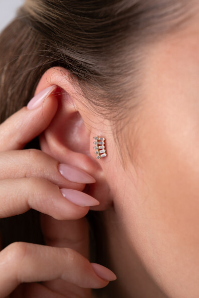 14 Ayar Altın Sıralı Taş Küpe