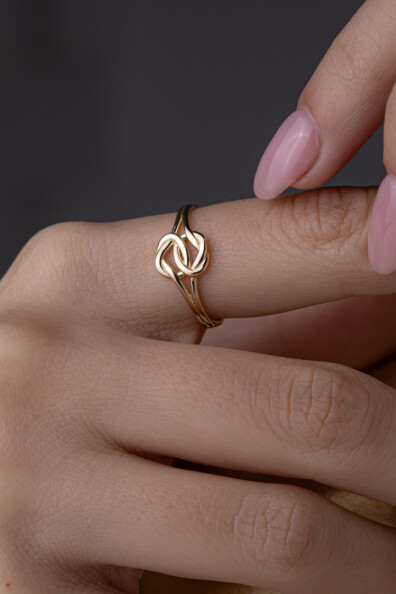 14 Ayar Altın Düğüm Yüzük