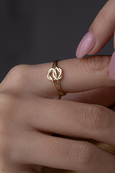 14 Ayar Altın Düğüm Yüzük