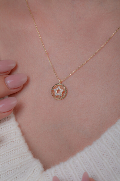 14 Ayar Altın Yıldız Kolye