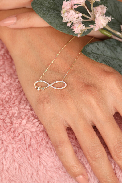 14 Ayar Altın Yılıdızlı Sonsuzluk Kolye