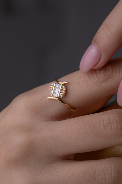 14 Ayar Altın Baget Yüzük