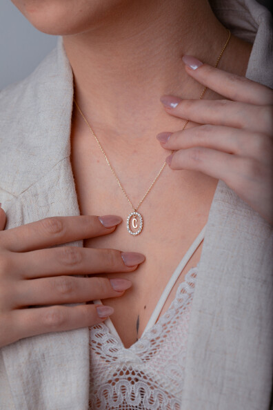 14 Ayar Altın C Harf Kolye