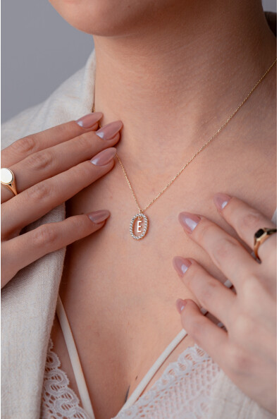 14 Ayar Altın E Harfi Kolye