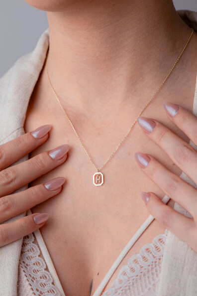 14 Ayar Altın H Harf Kolye