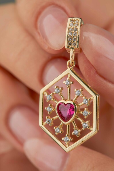 14 Ayar Altın Kalp Taşlı Kolye Ucu