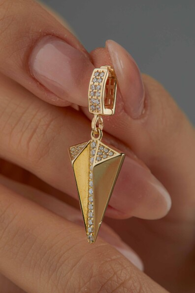 14 Ayar Altın Piramit Kolye Ucu