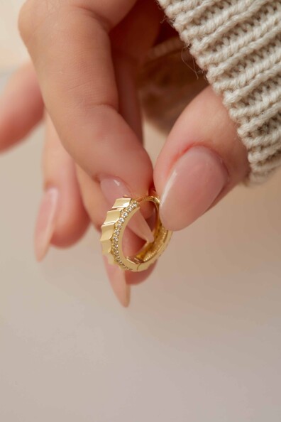 14 Ayar Altın Taşlı Halka Küpe